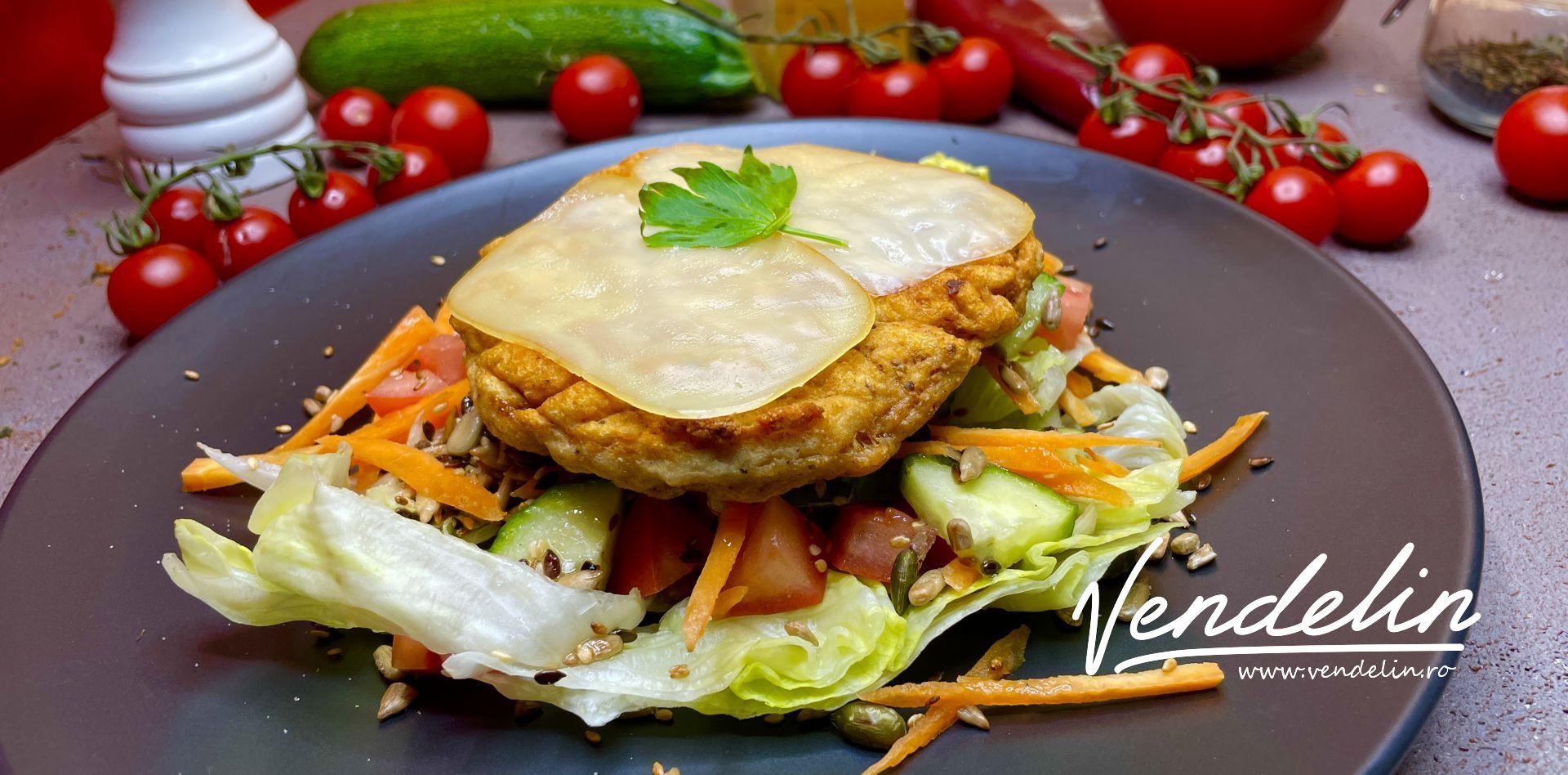 Chickenburger sal&aacute;ta
