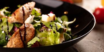 Chicken balsamico saláta